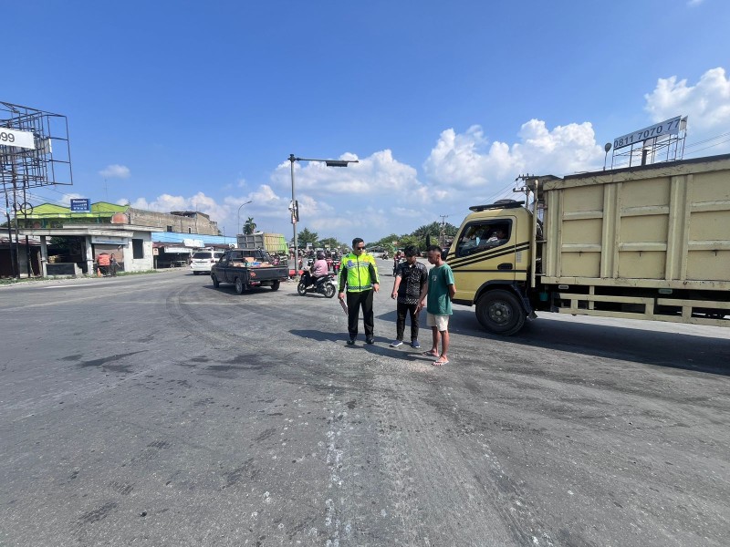 Mahasiswi Asal Sumbar Tewas di Kolong Truk