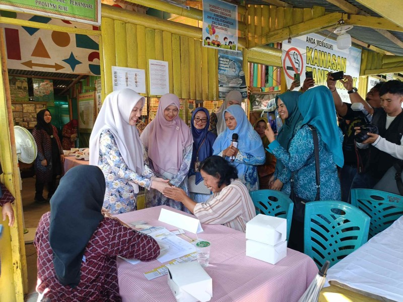 Kunjungi Posyandu Sukoharjo Sail, Sulastri Harapkan Inovasi Baru dalam Layani Masyarakat