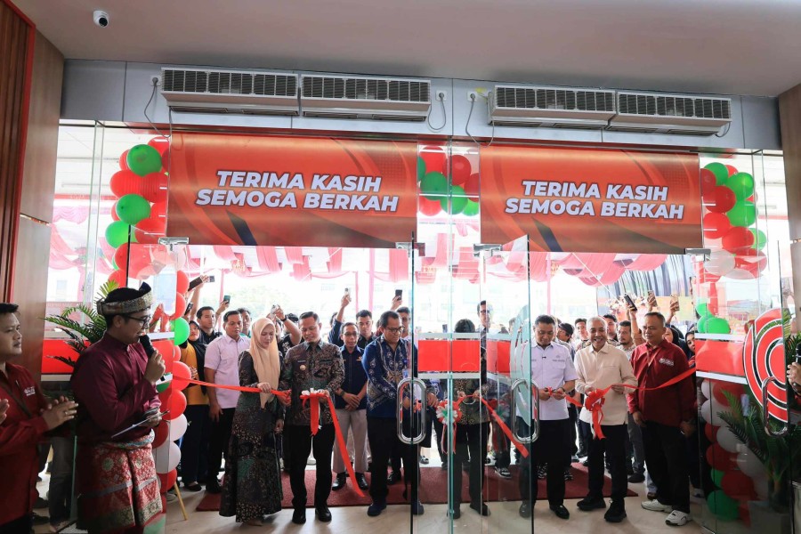Resmikan Budiman Swalayan, Wako Agung Titip Pesan soal Harga, Tenaga Kerja dan UMKM