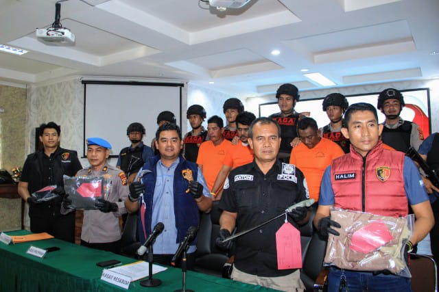 Jaga Lahan Sengeketa Pakai Sajam, 5 Preman di Pekanbaru Ciut Ditangan Polisi