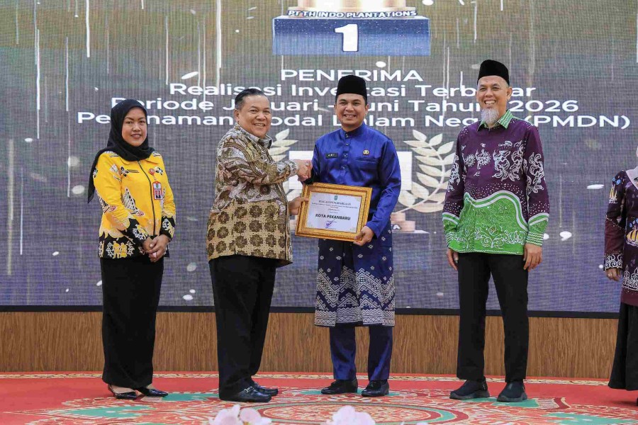 Lampaui Target Nasional, Pekanbaru Sabet Peringkat I Riau Investment Award 2026