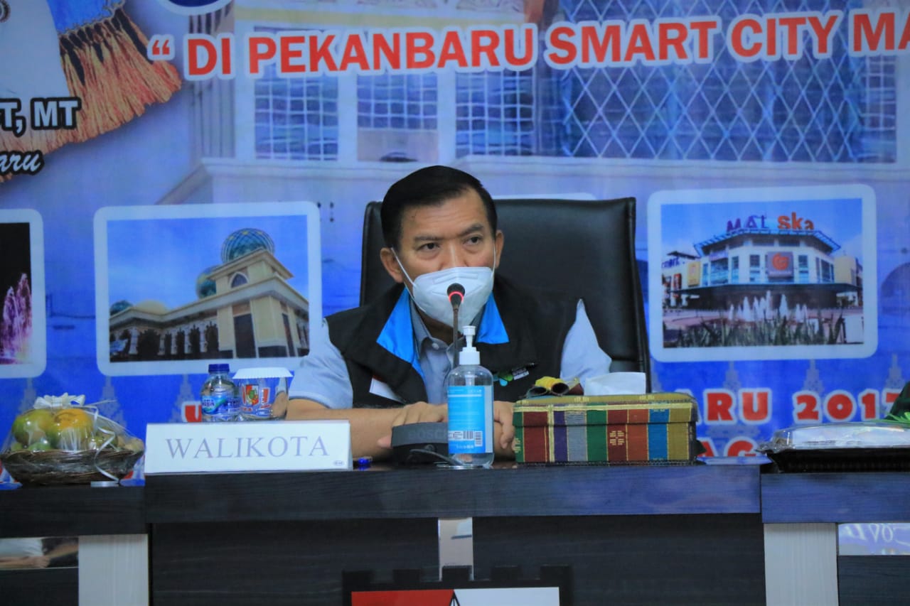 Satgas Covid-19 Pekanbaru Skrining Penumpang Yang Datang ke Bandara SSK II