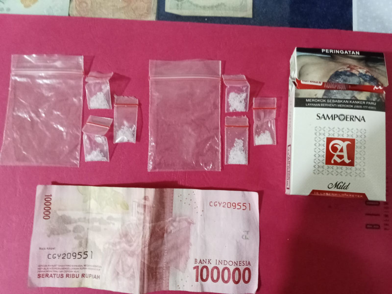 Ayah dan Anak Kompak Jual Sabu, 6 Paket Diamankan