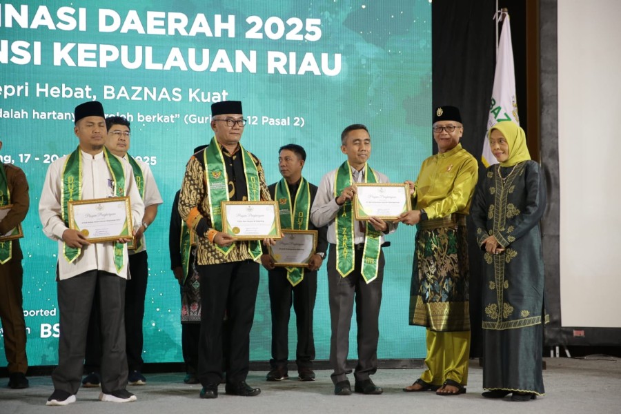 BRK Syariah Tanjungpinang Terima Penghargaan Baznas Award 2025