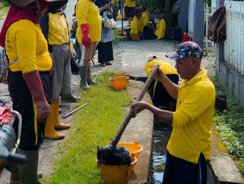 Drainase Jalan Merak dan Jalan Soebrantas Dinormalisasi PUPR Pekanbaru