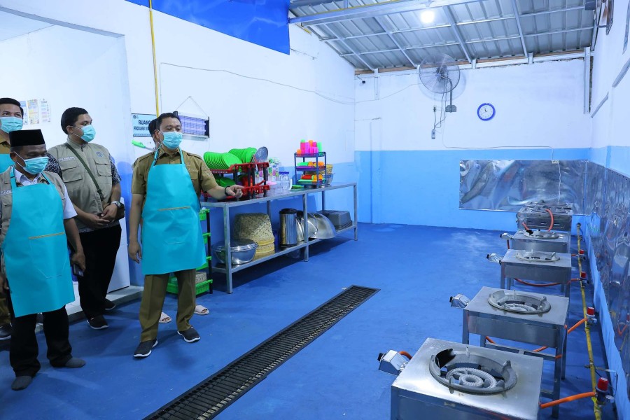 Wawako Pekanbaru Minta SPPG Terus Tingkatkan Keterlibatan Tenaga Kerja Sekitar