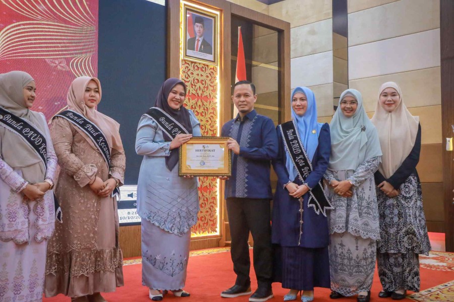 Bentuk Generasi Unggul, Wako Agung Apresiasi Semangat Bunda PAUD Pekanbaru