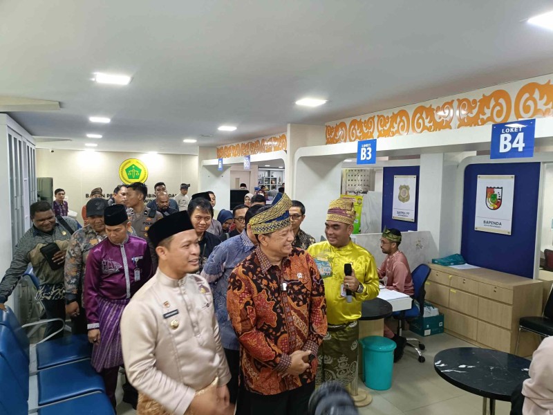 Wamen PAN-RB Tinjau Pelayanan MPP Pekanbaru