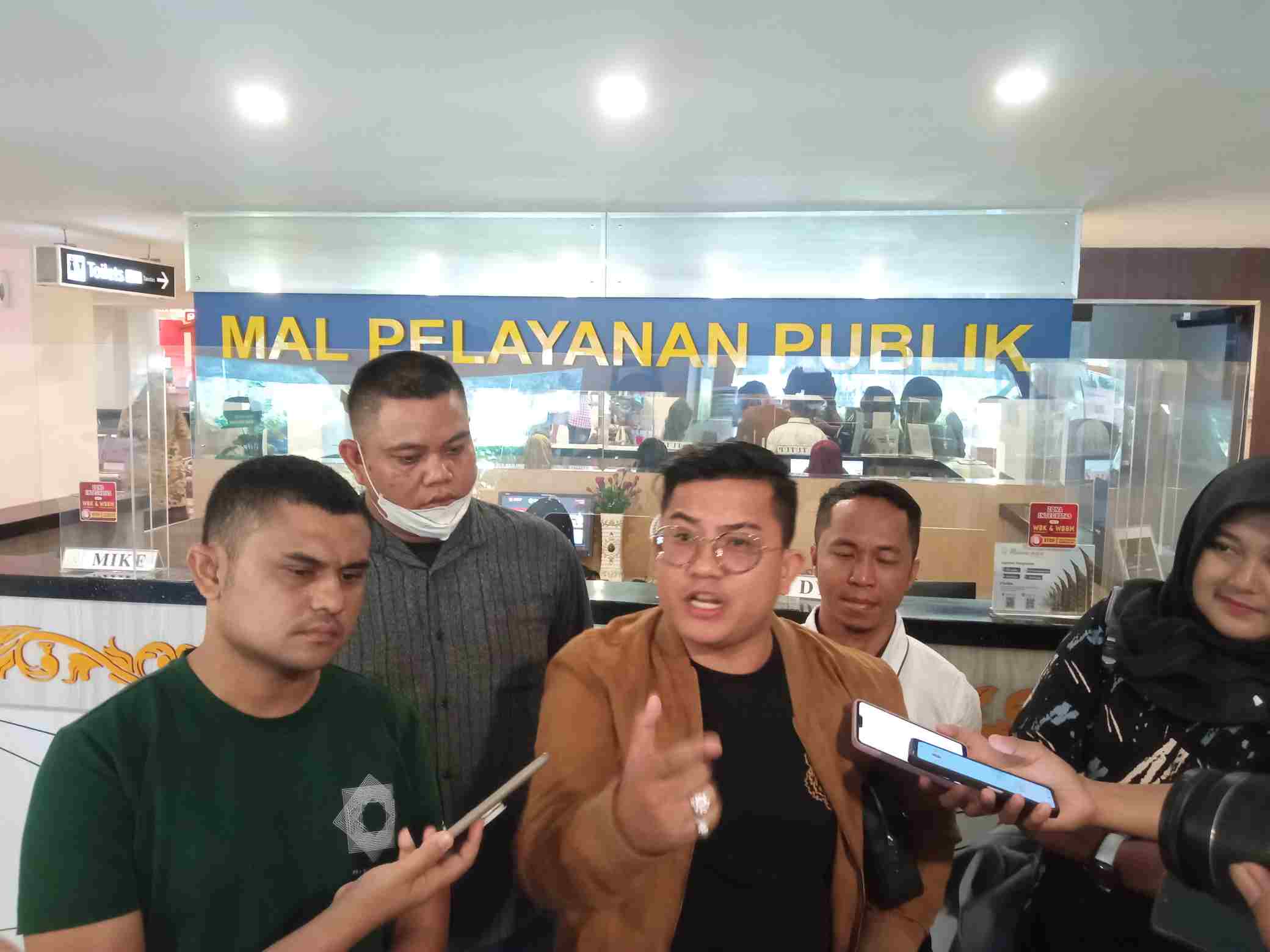 Dinilai Tak Berbuat, Pemko Pekanbaru Didesak Segera Cabut Izin Holywings