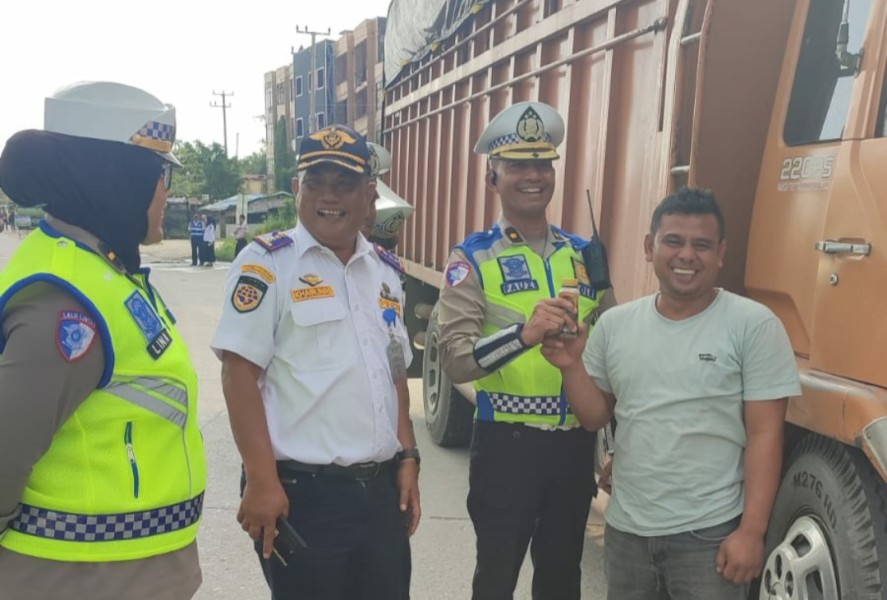 Pembatasan Operasional Angkutan Barang saat Nataru Dimulai Hari Ini