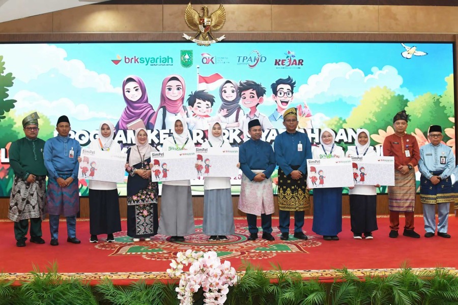 BRK Syariah Dorong Literasi Keuangan Pelajar di KEJAR Award 2025
