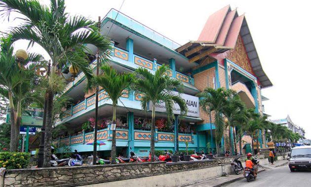 Pekerjaan Revitalisasi Pasar Bawah Pekanbaru Molor