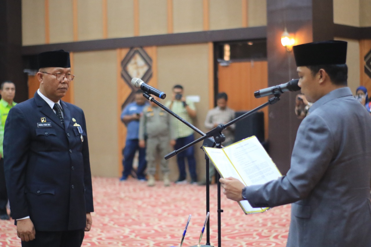 Muflihun Lantik Indra Pomi Nasution Sebagai Pj Sekretaris Daerah