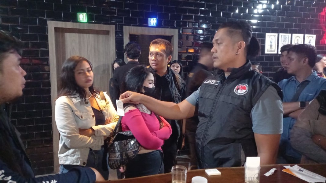 THM di Pekanbaru Dirazia Polisi, Pengunjung Wanita Positif Narkoba Diamankan