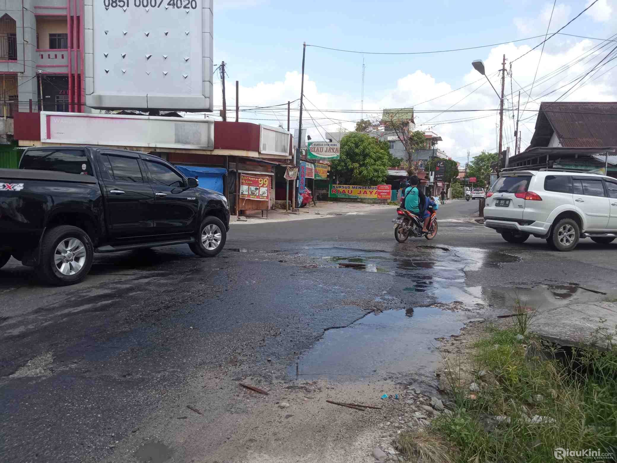 Jalan Rusak Jadi Sorotan, Dinas PUPR Bilang Begini