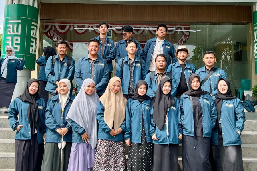 Bangun Kolaborasi Bersama Masyarakat, KKN UMRI Kelompok 4 Awali Pengabdian di Kelurahan Tampan