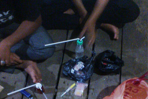 Lagi Asyik Pesta Sabu, 3 Pria Pengangguran di Pekanbaru Diringkus Polisi