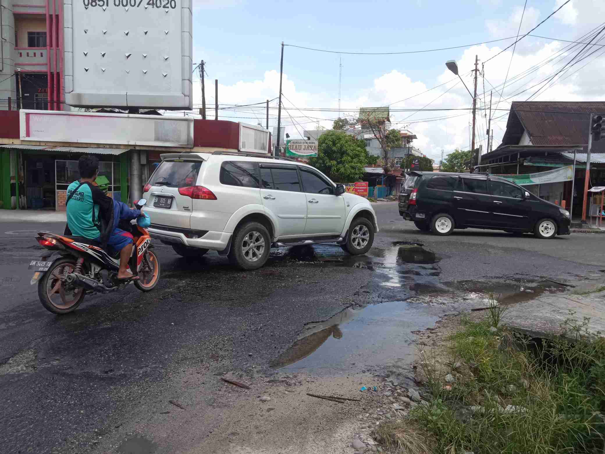 Jalan Rusak Belum Bisa Diperbaiki Dalam Waktu Dekat, Pj Sekdako Beberkan Alasannya