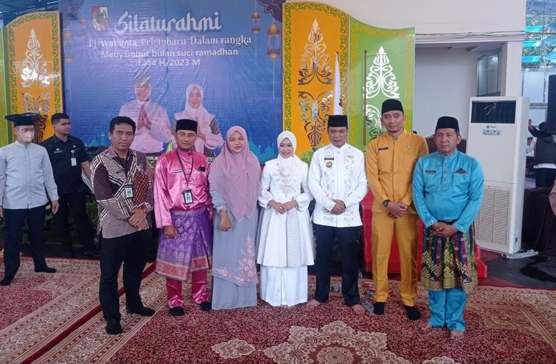 Sambut Ramadhan 1443 H, Camat Binawidya Hadiri Halal Bihalal Warga Bersama Pj Walikota