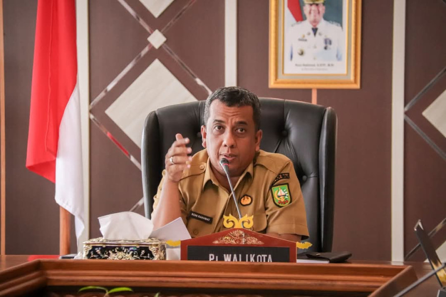 Sampah Masih Menumpuk, Pj Walikota Pekanbaru Pertanyakan Kesiapan Pengelola