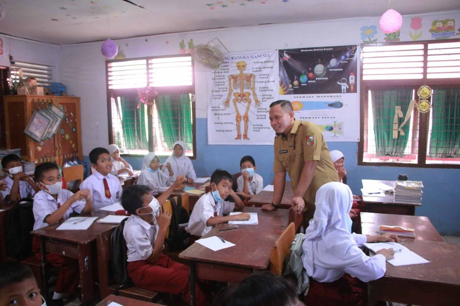 Pemko Pekanbaru Kembali Terapkan Sekolah Daring Mulai Besok
