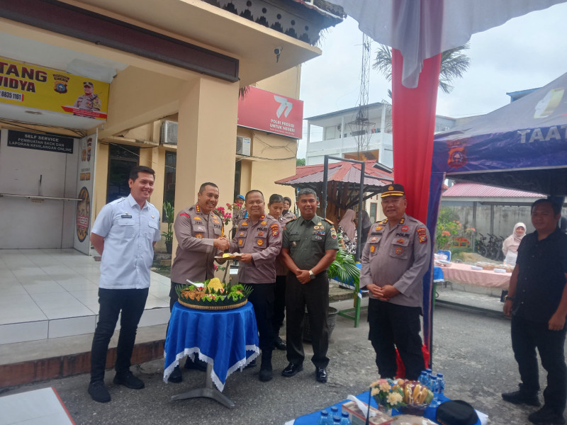 Kapolresta Pekanbaru Resmikan Polsek Binawidya