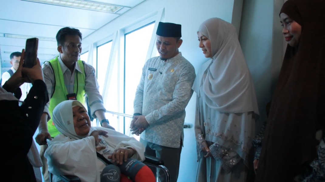 Wako Agung Sambut Sambut Langsung Kedatangan Rombongan Jemaah Haji Pekanbaru