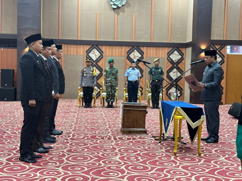 Muflihun Lantik 4 Pejabat Eselon II