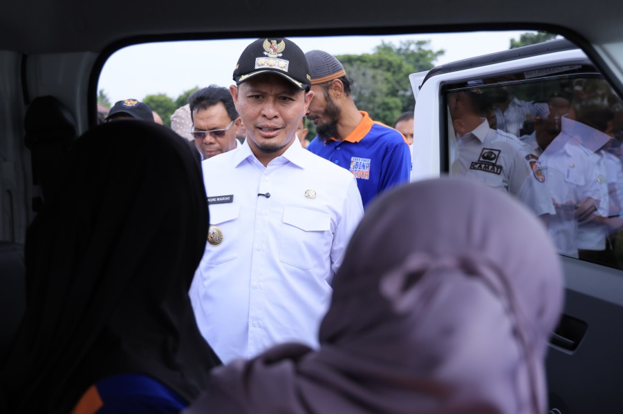 Serius Tangani Banjir, Wako Pekanbaru Siap Stanbykan Alat Berat di Kecamatan Rawan