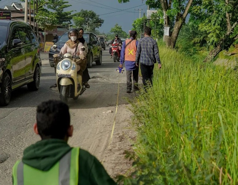 Proses Perbaikan Jalan Parit Indah Baru 36 Persen