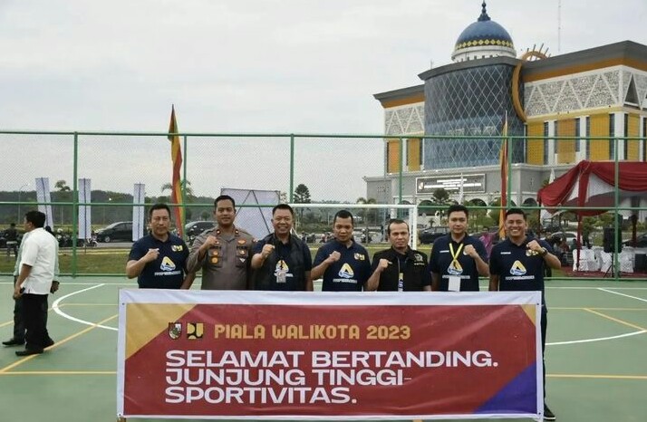 Ketua DPRD Kota Pekanbaru Sabarudi Ikut Resmikan Sport Center Pekanbaru
