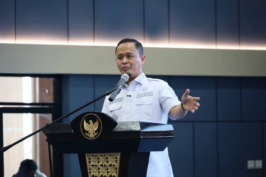 Wako Pekanbaru Pastikan Perbaikan Jalan dan Drainase Jadi Prioritas Tahun ini