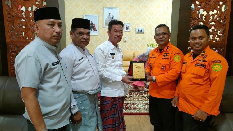 Kepala Basarnas Pekanbaru Silaturahmi Dengan Bupati Rohil