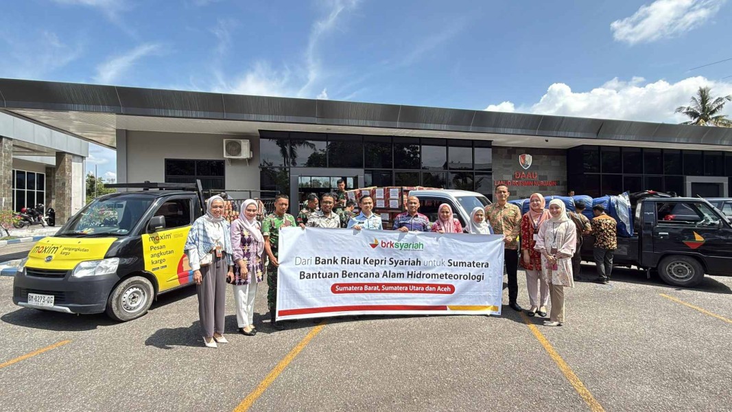 BRK Syariah Salurkan Bantuan Logistik untuk Korban Bencana Alam di Sumatera