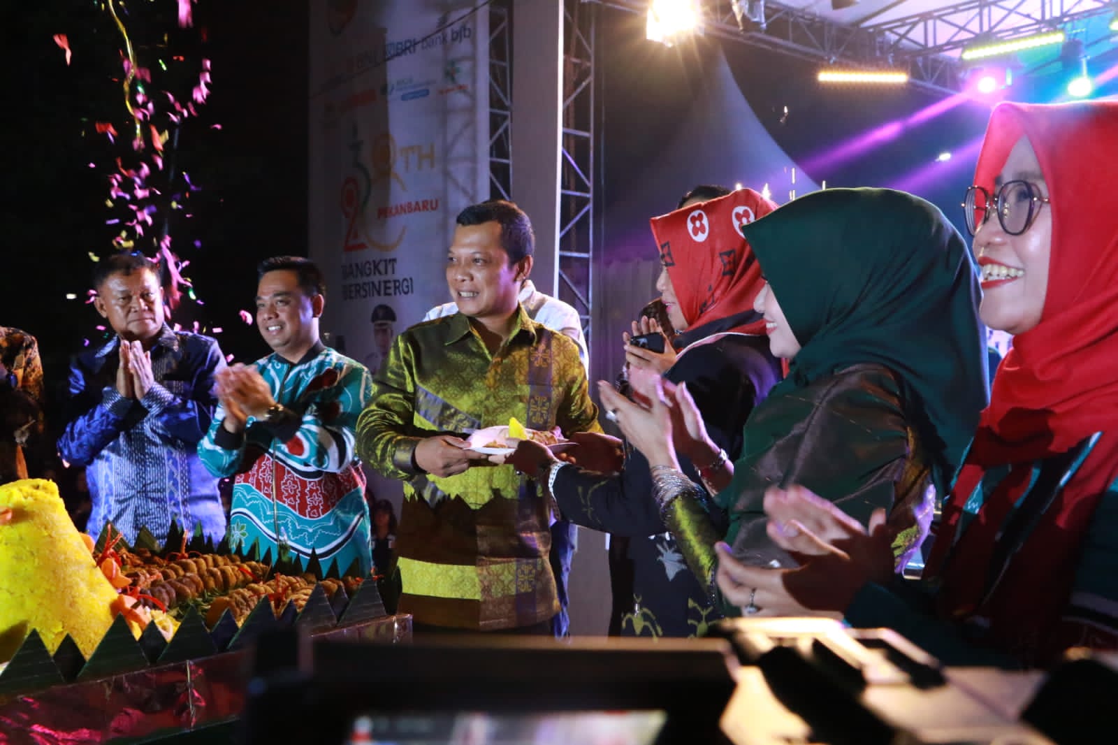 Komitmen Jadikan Pekanbaru Bertuah, Bangkit Bersinergi Menuju Smart City Madani