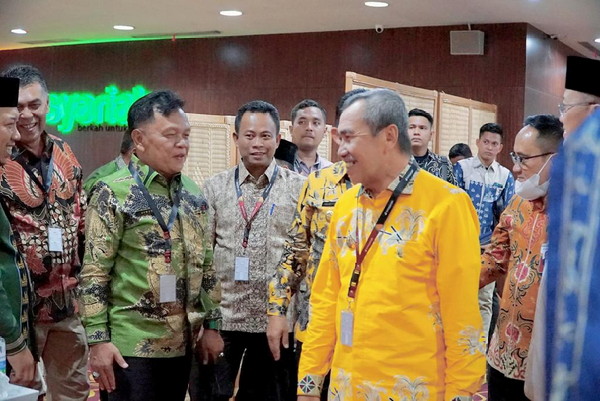 Wabup Rohil Ikuti RUPS Tahunan Bank Riau Kepri