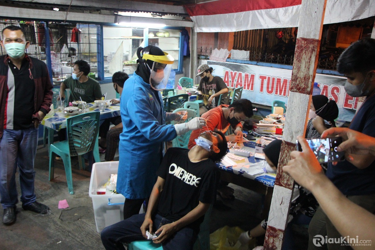 Ratusan Nakes di Pekanbaru Positif Covid-19