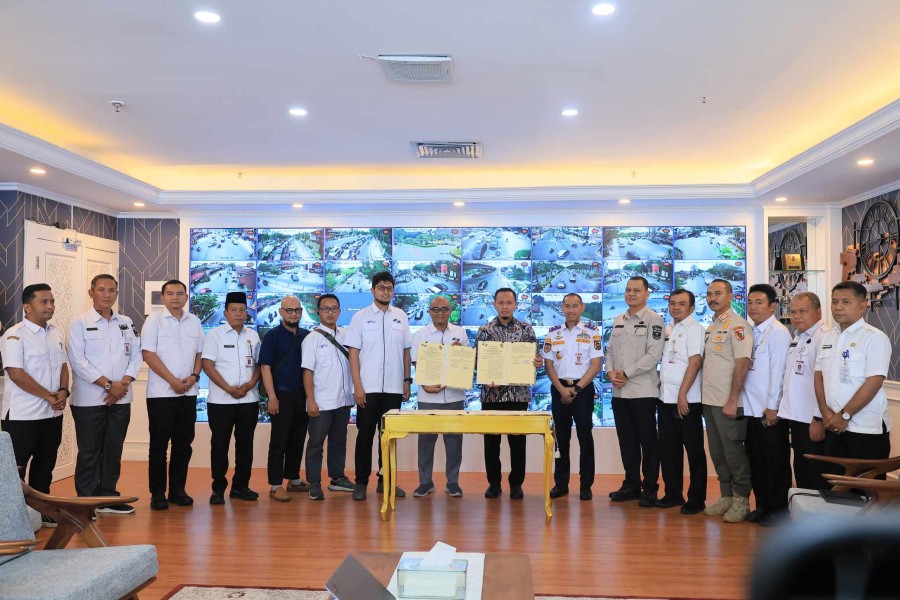 Wali Kota Pekanbaru Resmi Luncurkan Program 1.000 WiFi Gratis