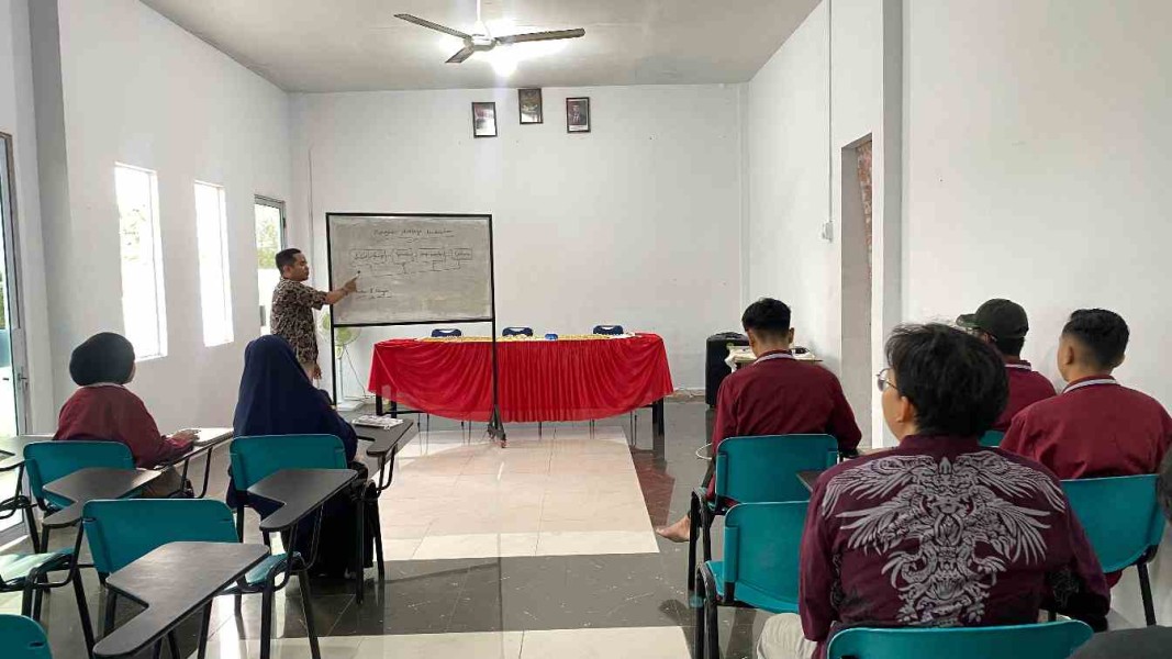 Beasiswa CSR BRK Syariah Bantu Mahasiswa STIT Mumtaz Tempuh Pendidikan