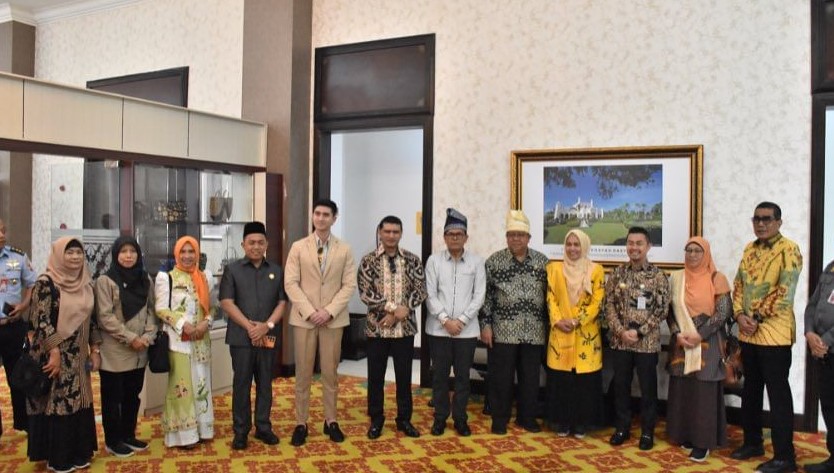 Ketua DPRD Pekanbaru Sambut Kedatangan Komisi X DPR RI