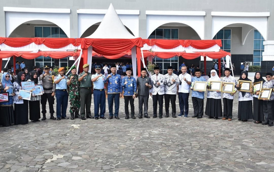 Ketua DPRD Kota Pekanbaru Ikuti Upacara Hari Guru Nasional 2024