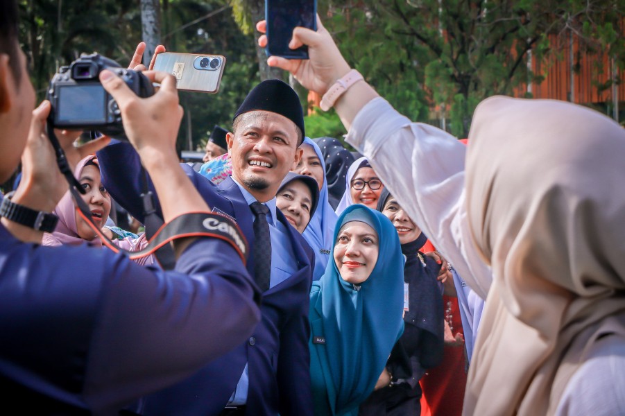 Pemko Pekanbaru Bakal Biayai Pendidikan Anak Kurang Mampu