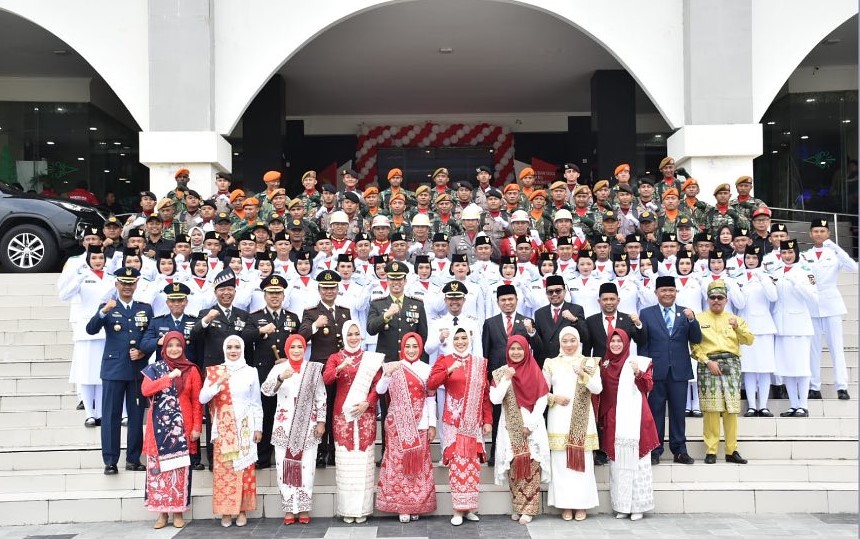 Pimpinan DPRD dan Pemko Rayakan HUT ke-79 RI