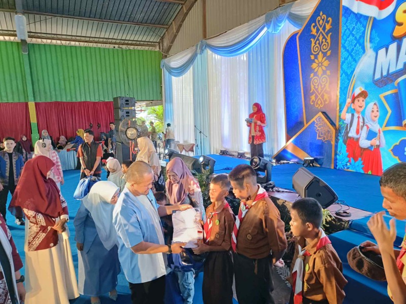 Progam Seragam Gratis Wako Agung Bergulir, Beban Orangtua Siswa di Pekanbaru Berkurang